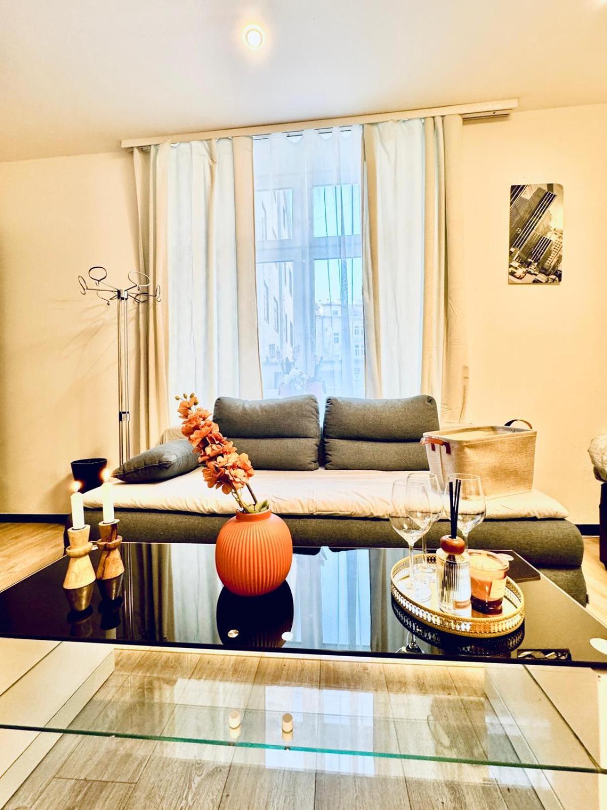 Appartement King - 10 Mins Walk From Downtown