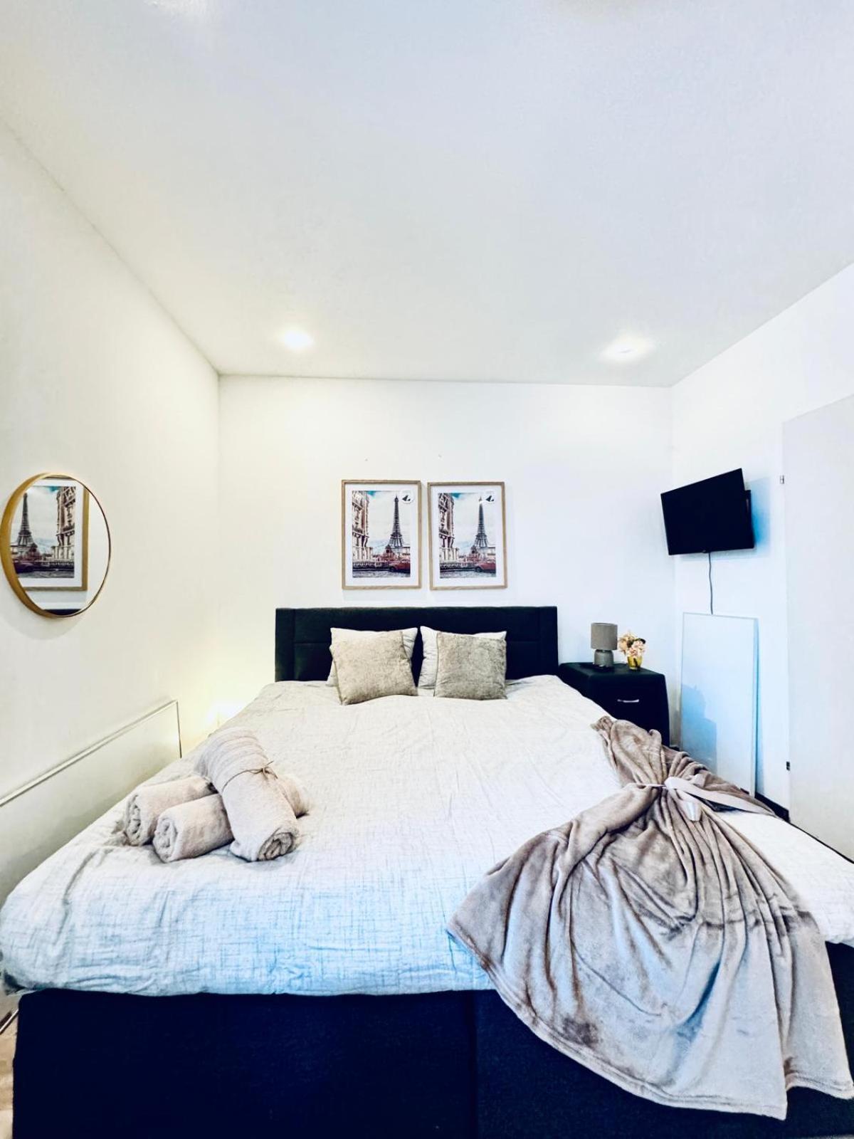 King - 10 Mins Walk From Downtown Appartement *
