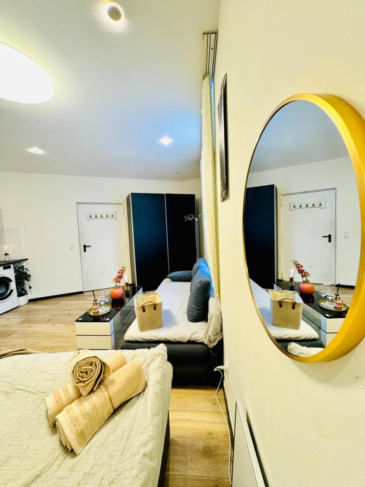 King - 10 Mins Walk From Downtown Appartement